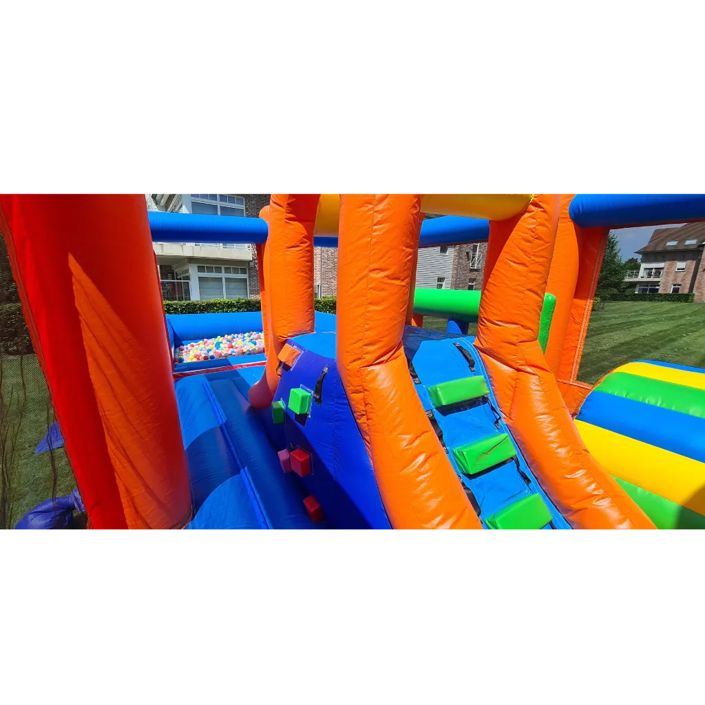 Obstakels en glijbaan.webp