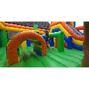 Bos springkasteel binnenkant.webp