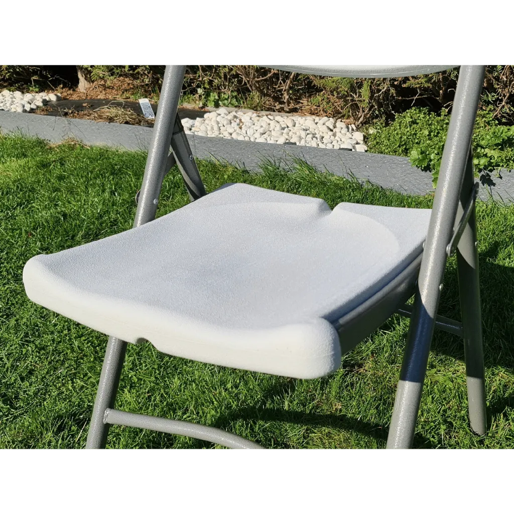 Stevige klapstoelen huren.webp