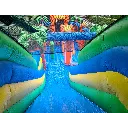 Glijbaan mega toucan springkasteel.webp