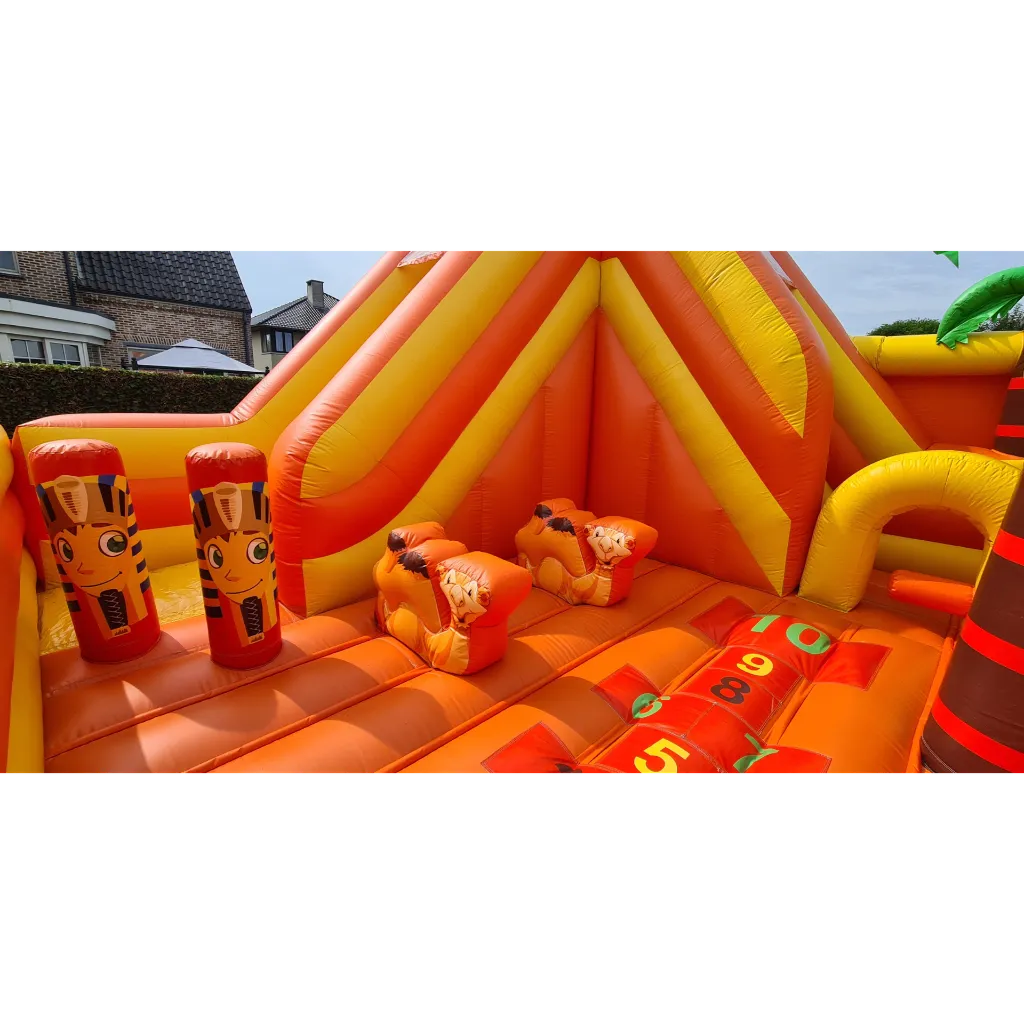 Obstakels mummie springkasteel huren 2.webp