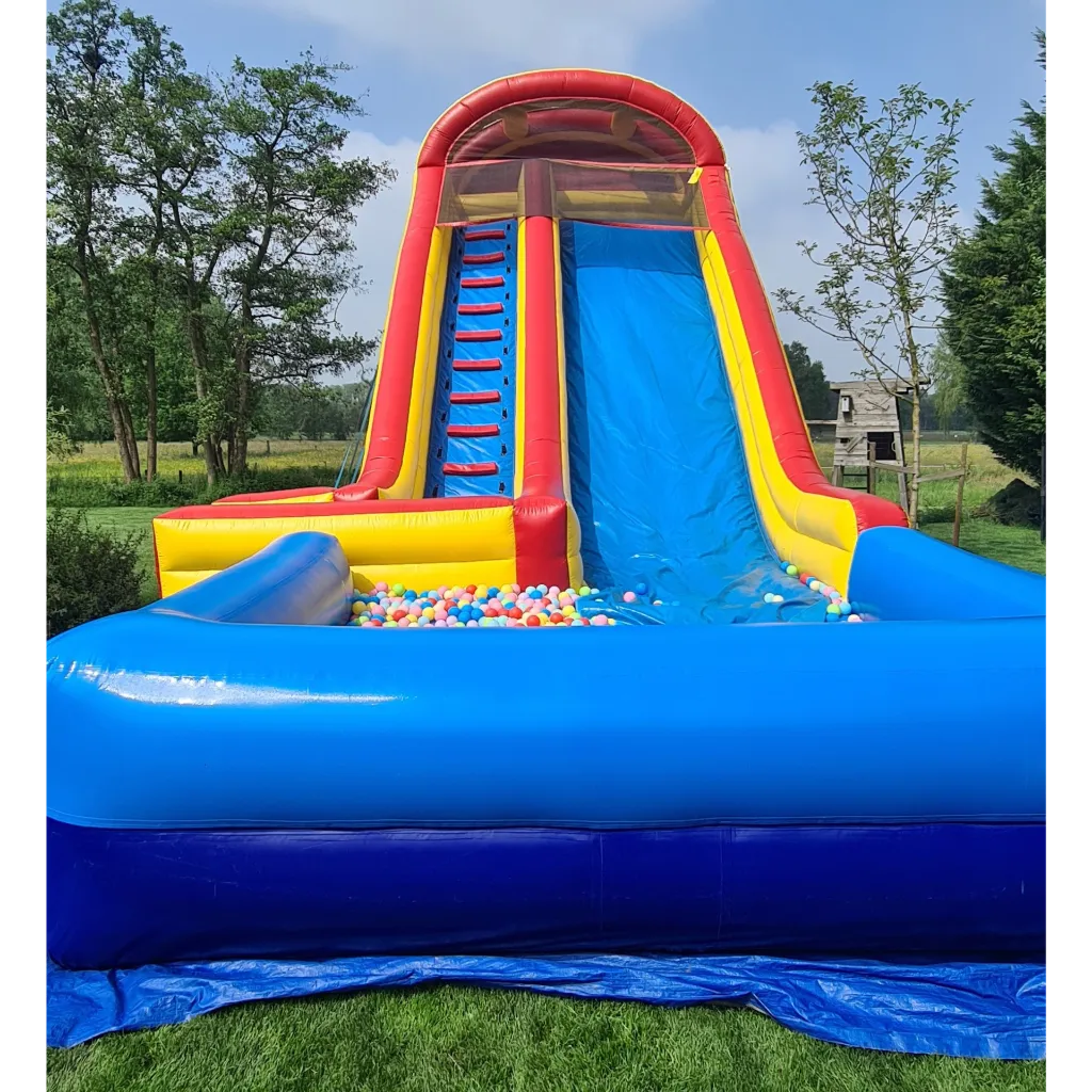Glijbaan met ballenbad 2.webp