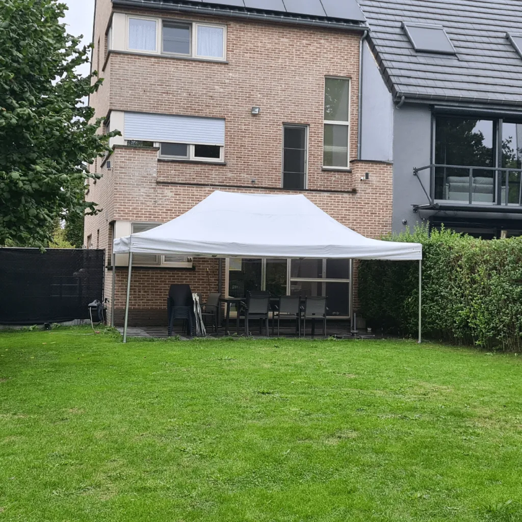 4x6 meter easy-up tent zonder zijwanden.webp