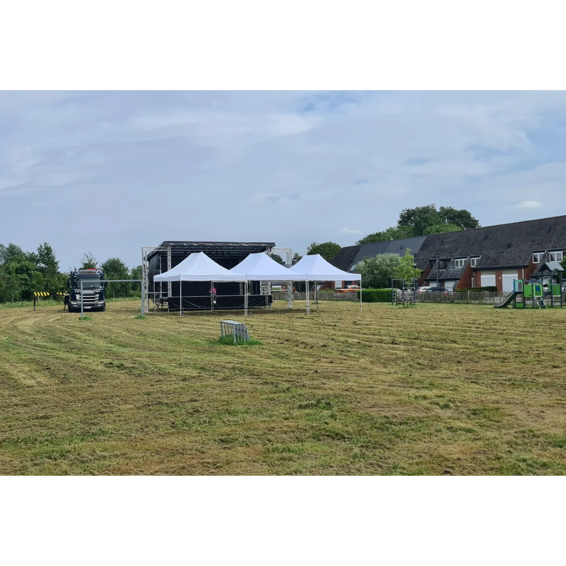 Tentcombinatie 1 voor 60, 70 personen