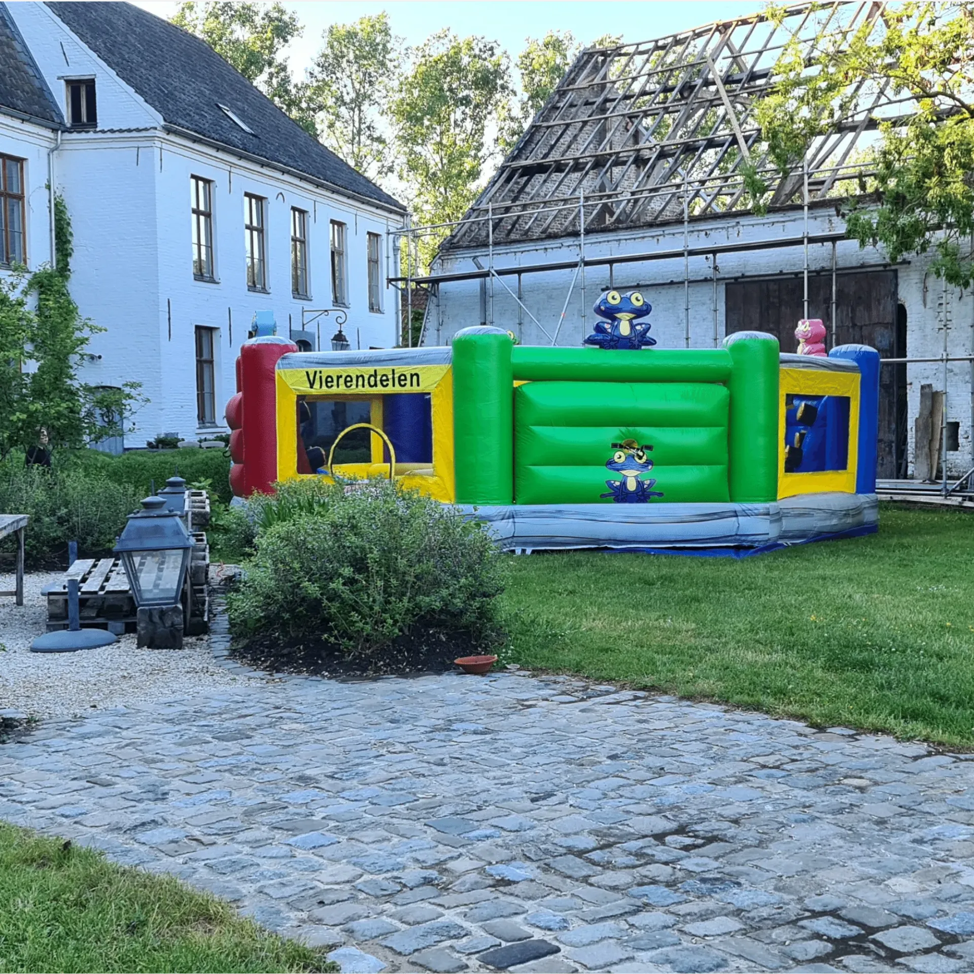 Vierendelen springkasteel				 