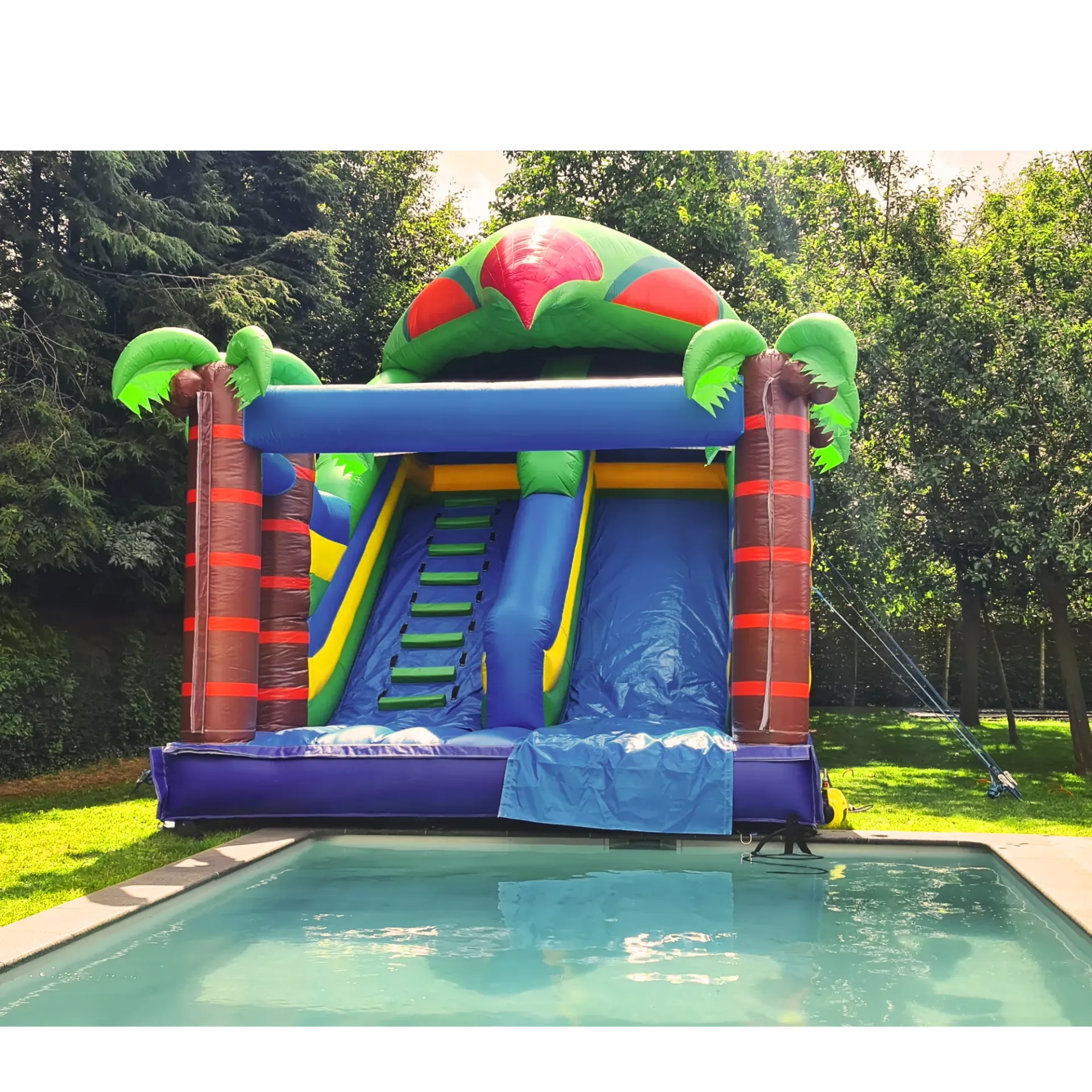 Toucan waterglijbaan huren: compacte waterpret van 5 meter